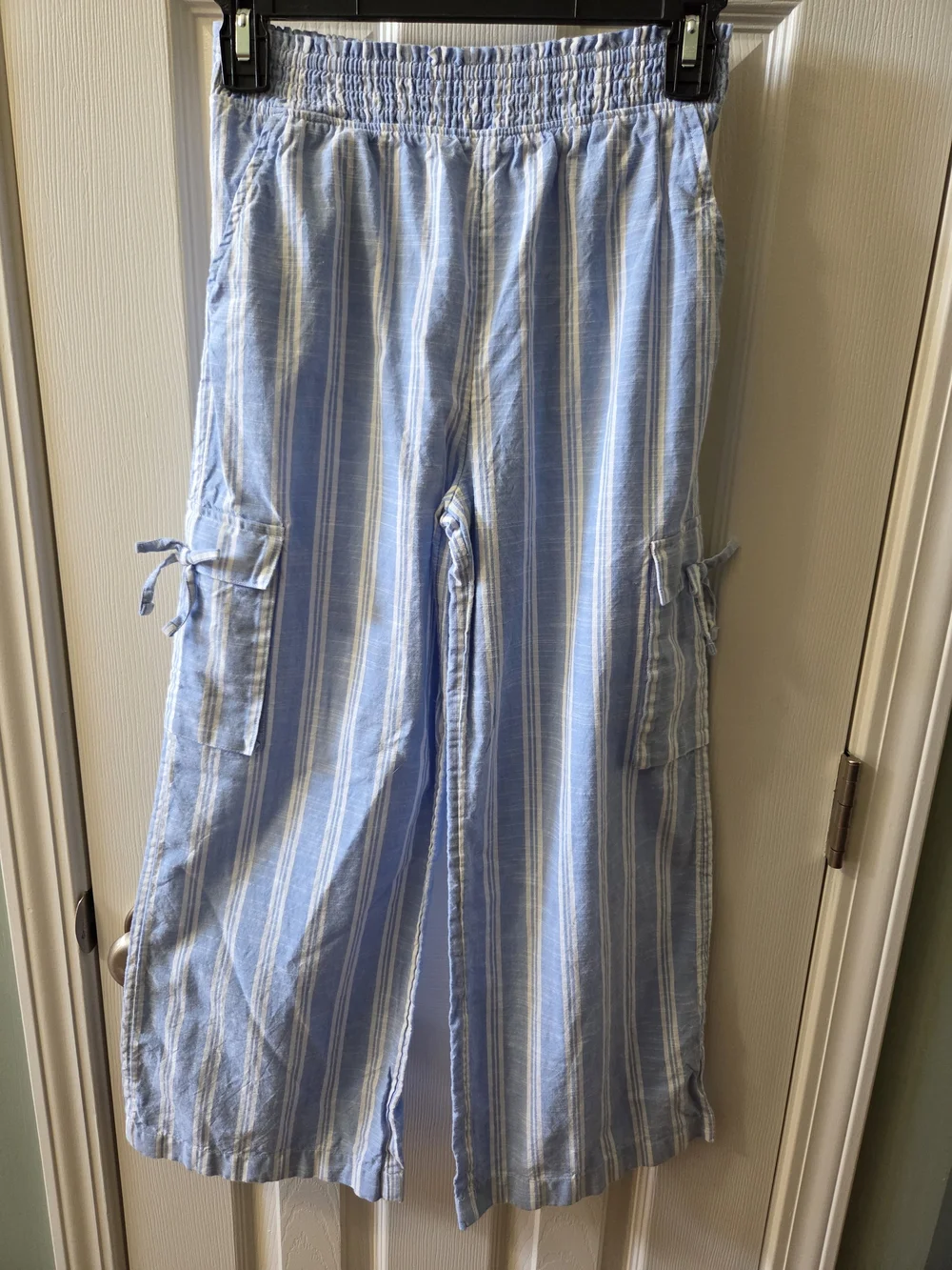 Light Blue & White Striped Tie-Front Crop Top, Pants Set